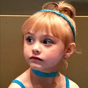 Meet your Posher, Holly